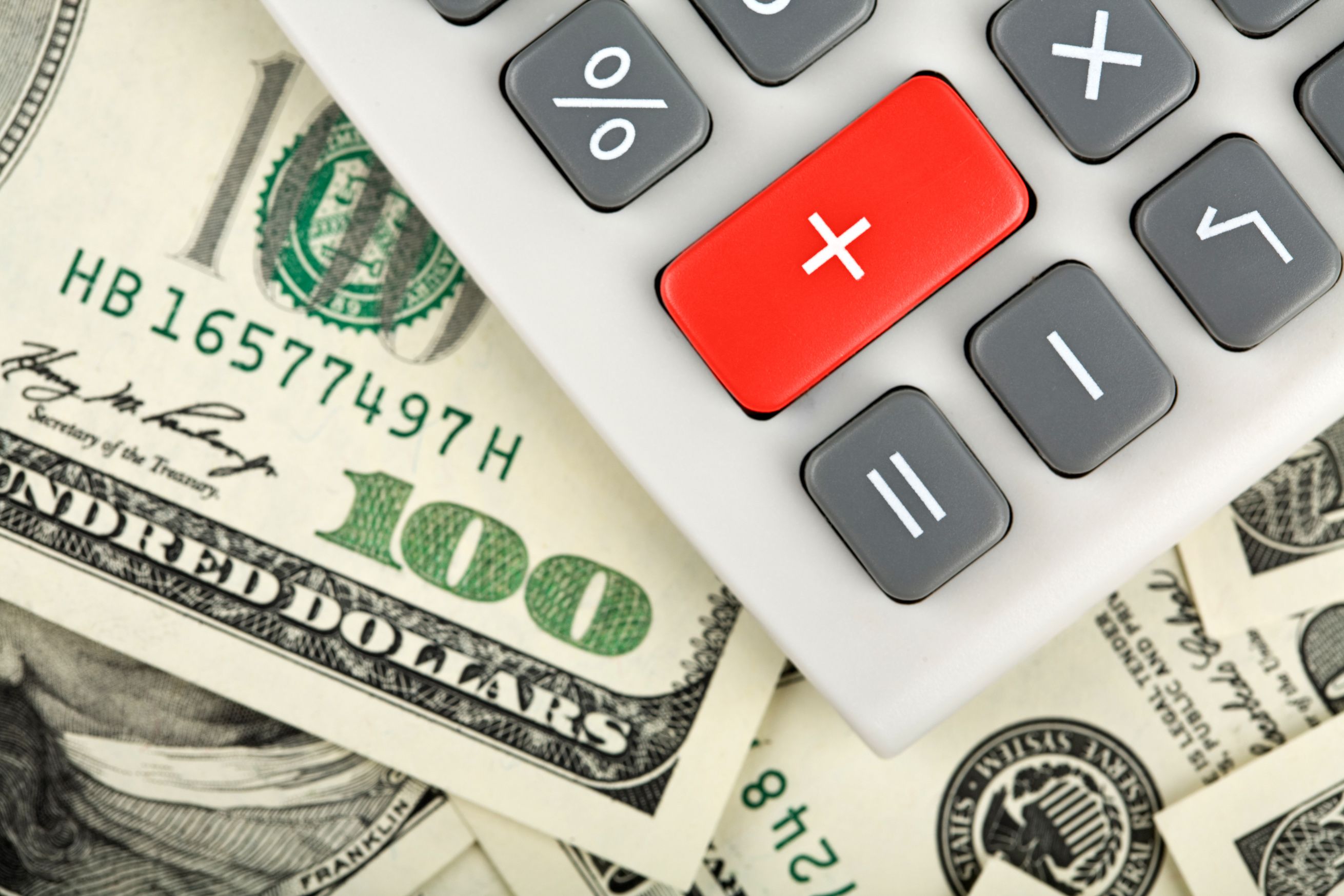 How Much Does A Traffic Ticket Lawyer Cost? Use The Traffic Attorney Calculator